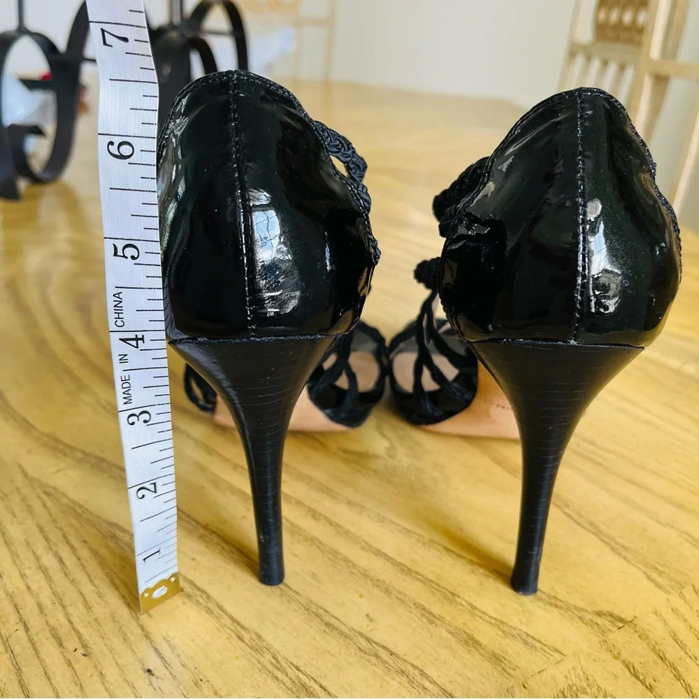 Donald J. Pliner Maura Sandals
